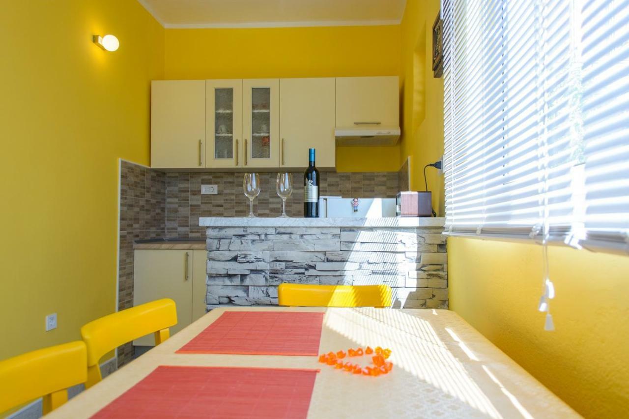 Apartment Milat Trogir Exterior photo